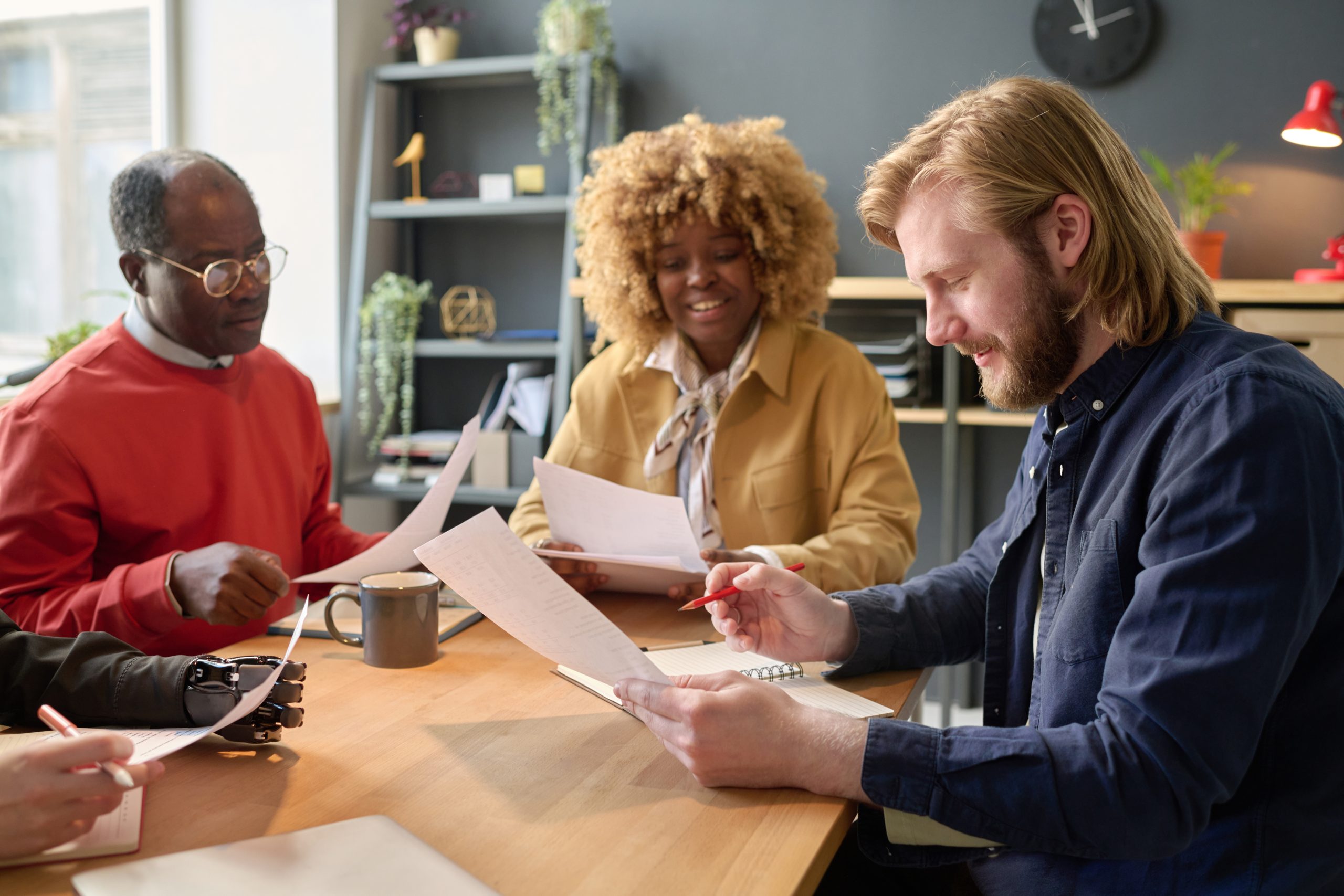 Read more about the article Unlocking Opportunities: The Benefits of a Wide Lender Network with Assist Loans